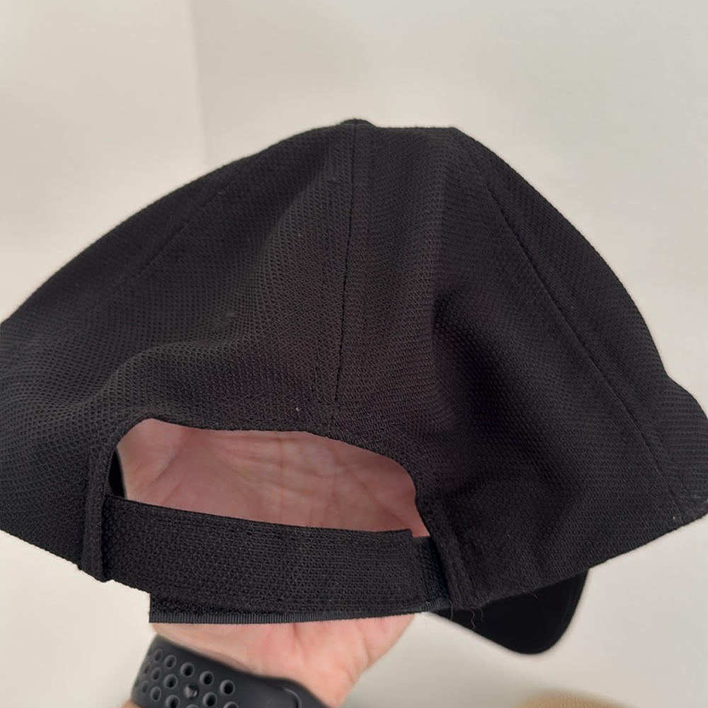 Cadillac Be iconic hat - Picture 2 of 4